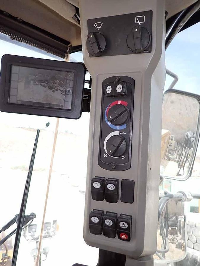 Wheel loader CAT 988K