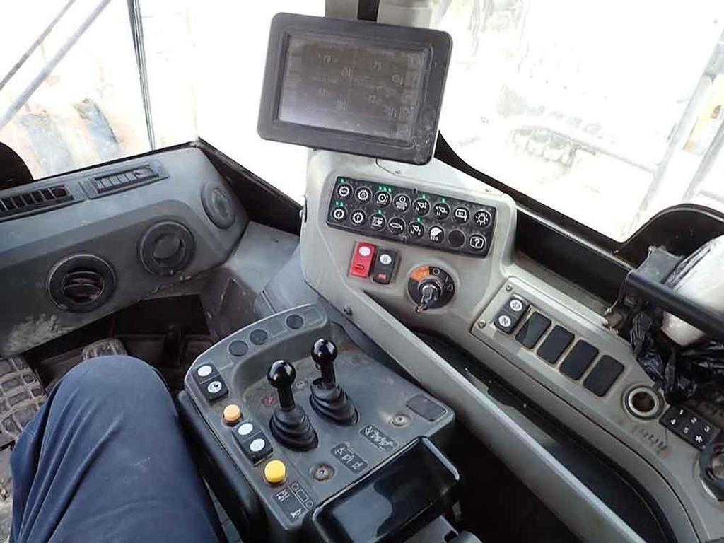 Wheel loader CAT 988K