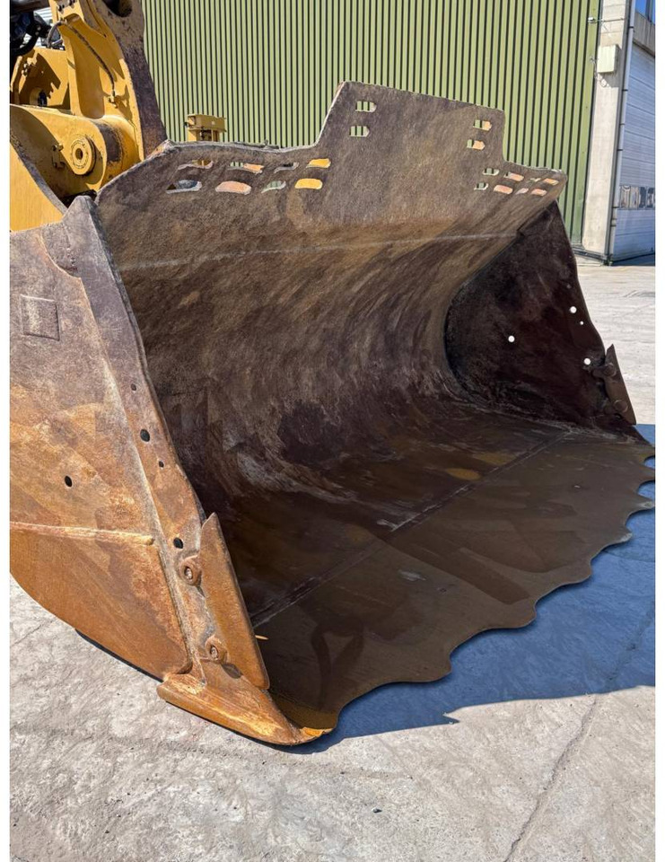 Wheel loader CAT 988K
