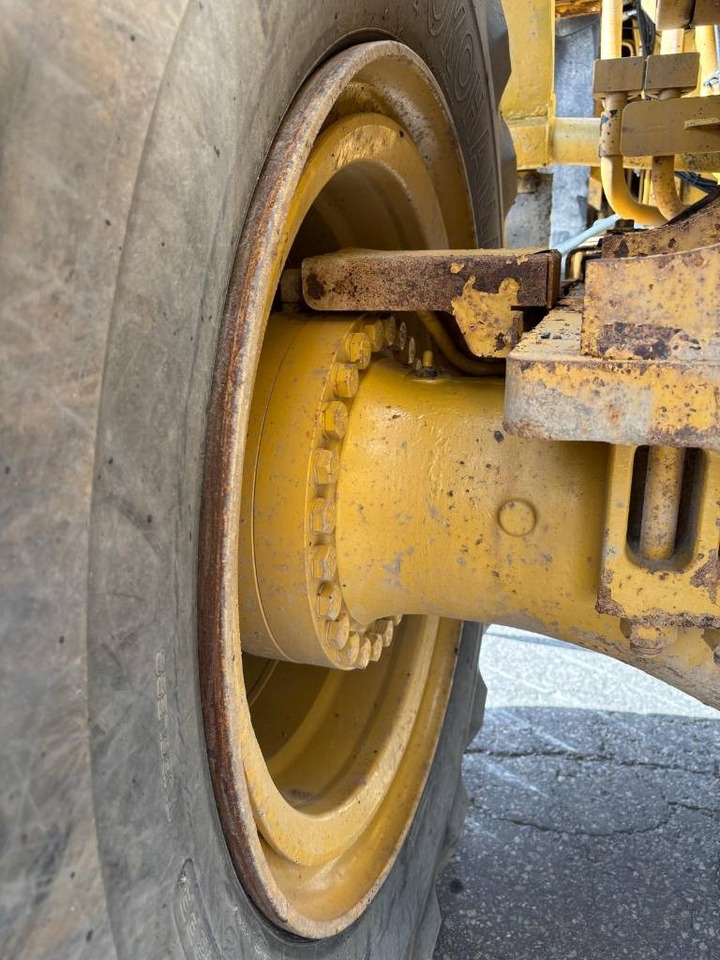 Wheel loader CAT 988 H