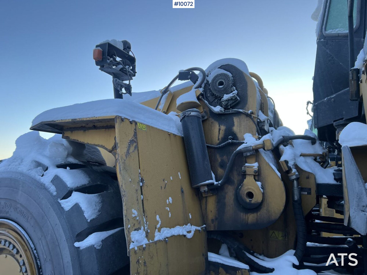 Wheel loader CAT 988 K Wheel Loader with Bucket