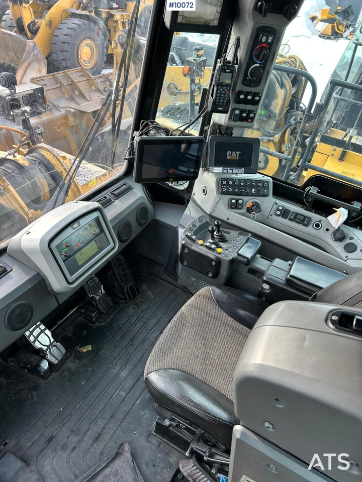 Wheel loader CAT 988 K Wheel Loader with Bucket