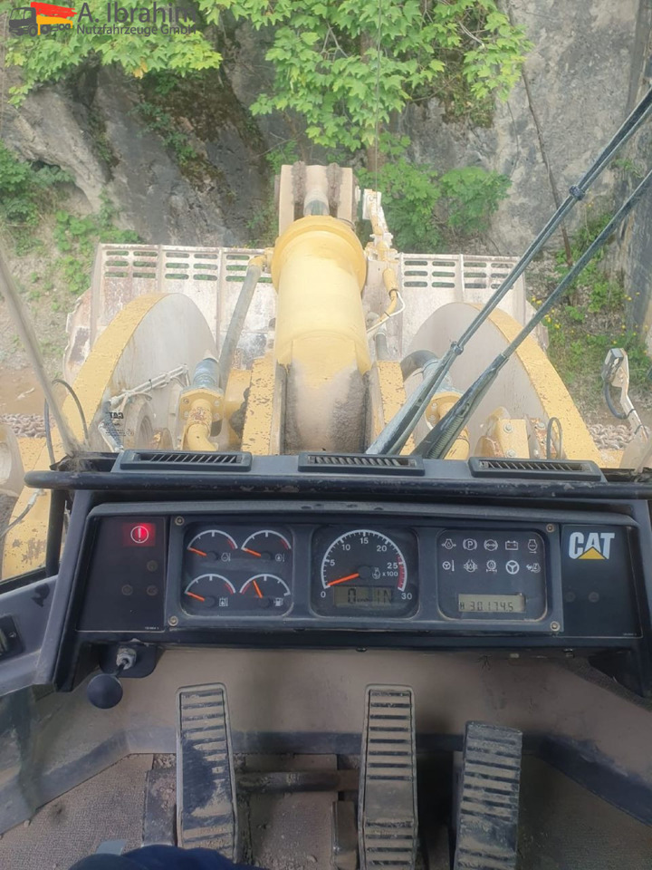 Wheel loader CAT 990 Zustand gut, Video vorhanden ohne Ketten!!, fertig zur Verladung