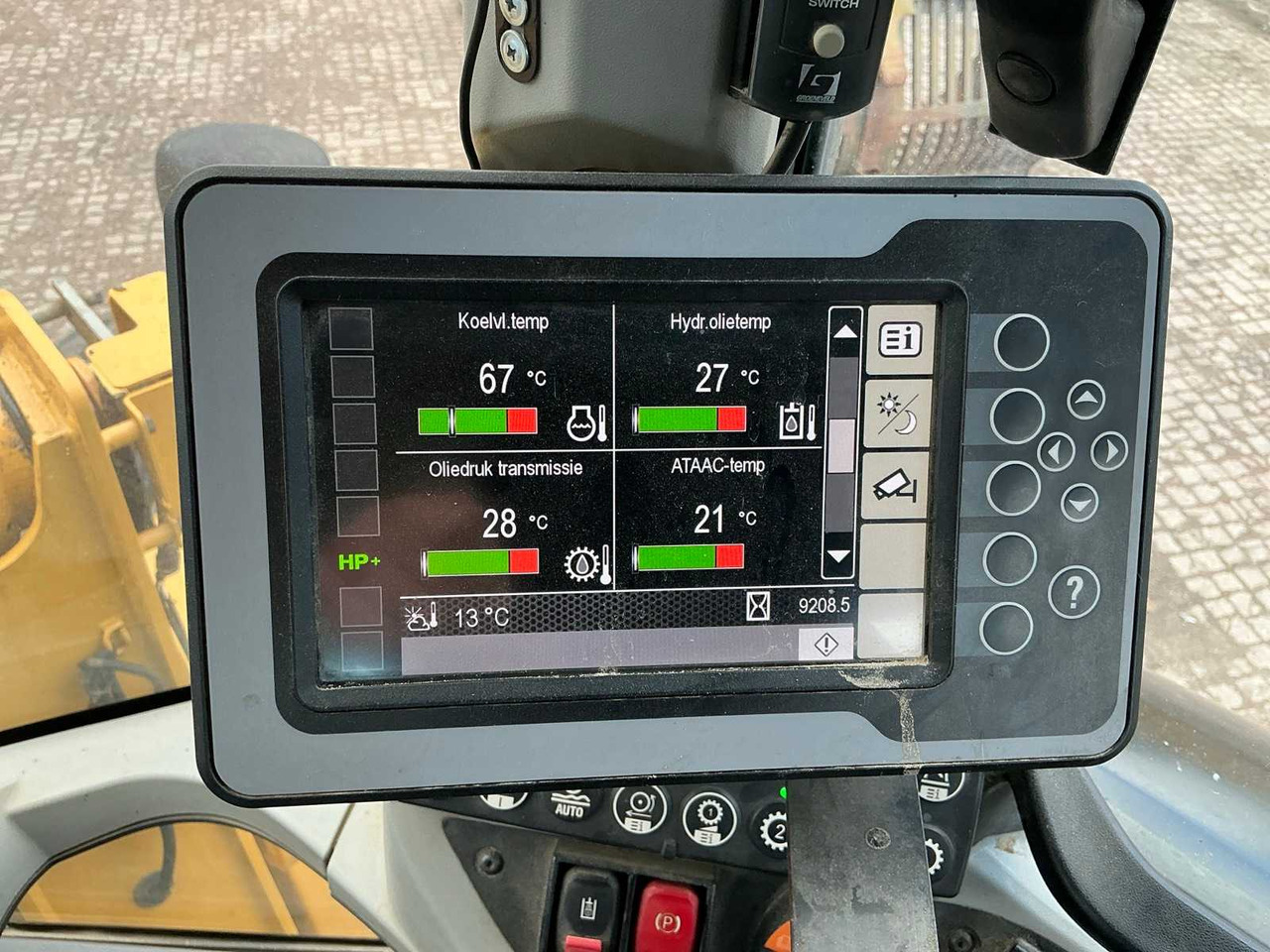 Wheel loader CAT / CATERPILLAR 938M WHEEL LOADER / SHOVEL