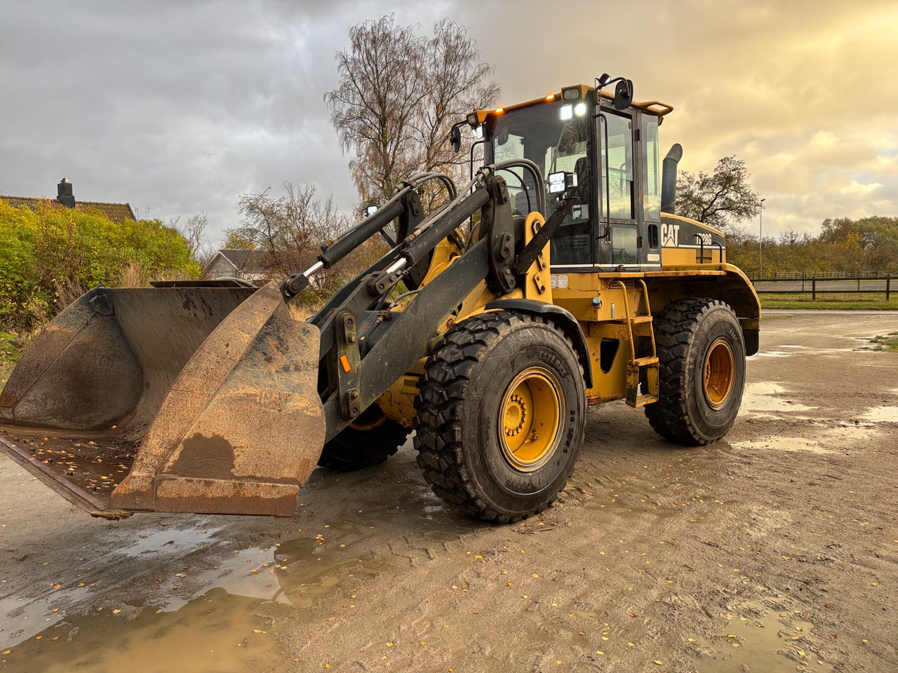 Wheel loader CAT IT28G