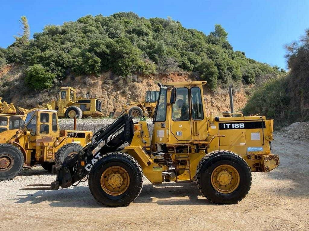 Wheel loader CAT IT 18 B