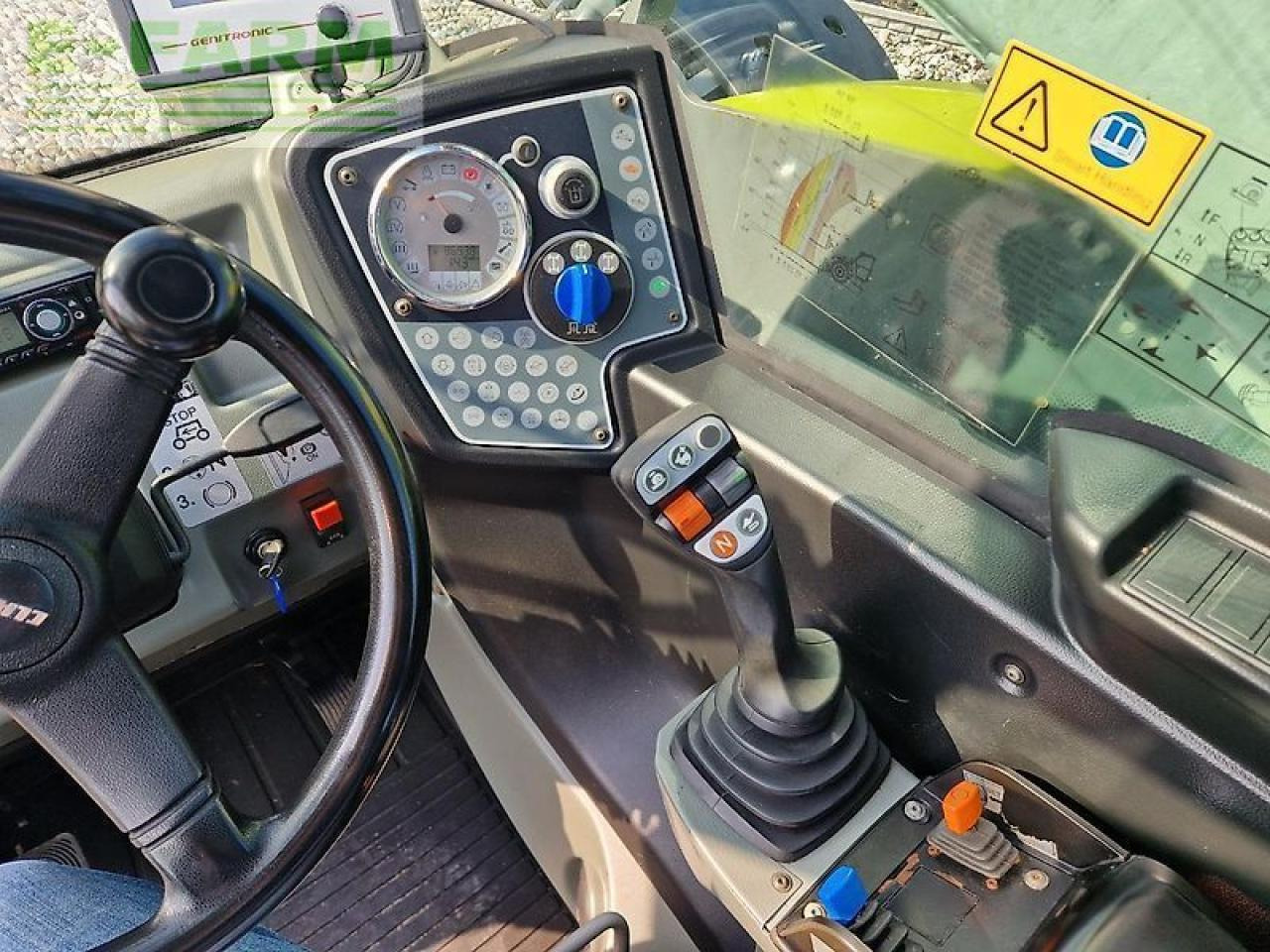 Wheel loader CLAAS scorpion 7055