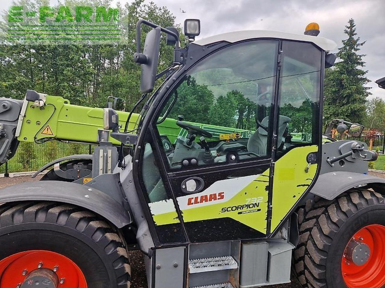 Wheel loader CLAAS scorpion 732