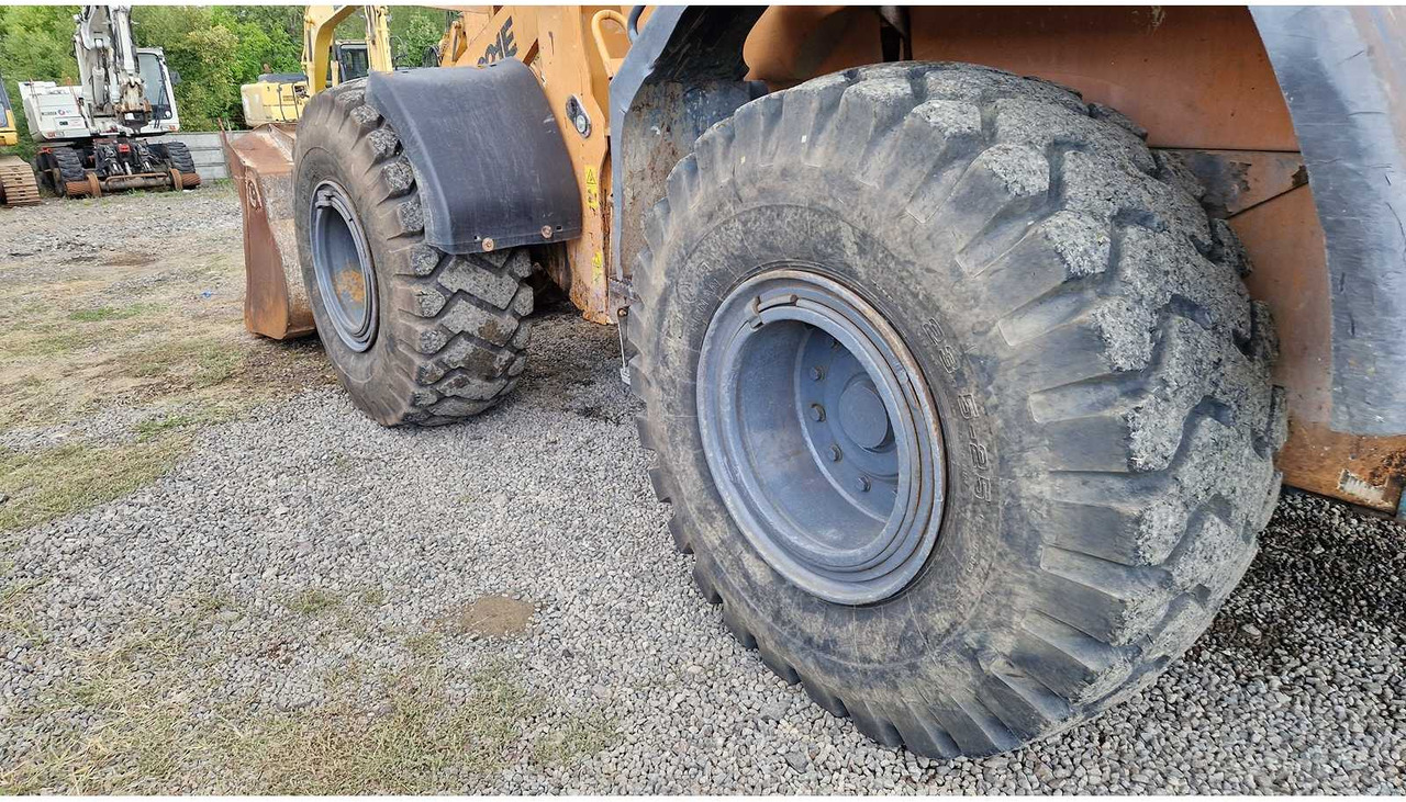 Wheel loader Case 621E