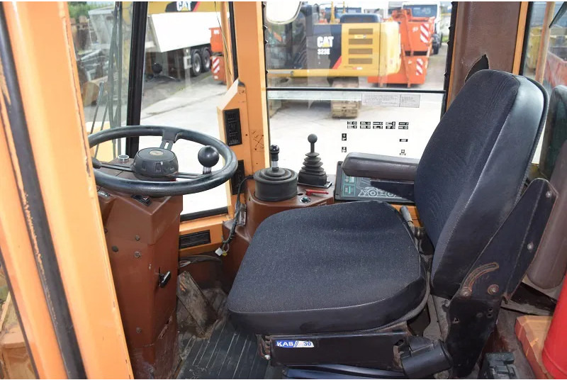 Wheel loader Case 821B