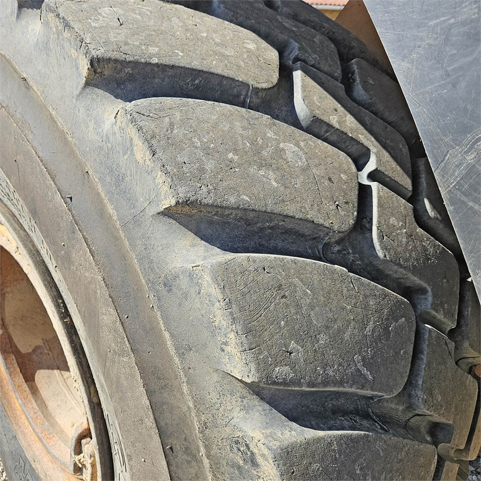 Wheel loader Case 921 E