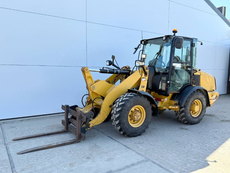 Wheel loader Cat 906H - Auto Greasing / Quick Coupler