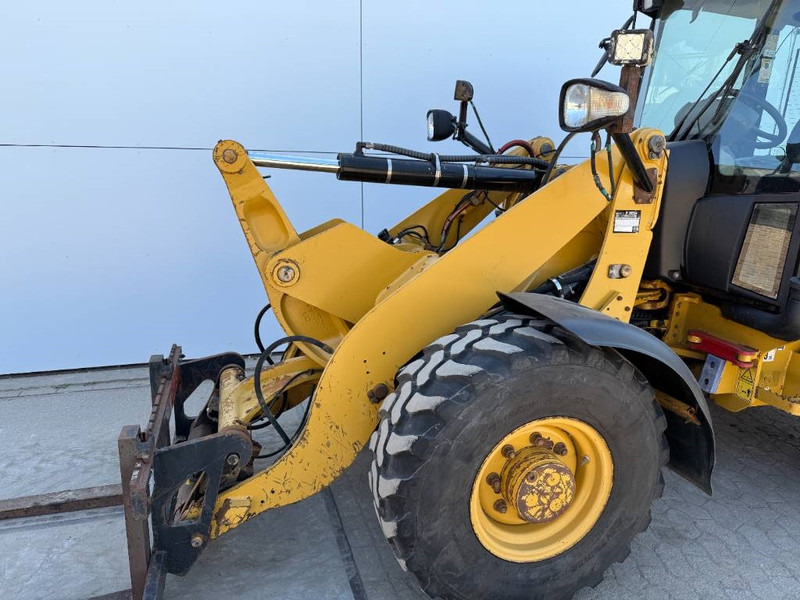 Wheel loader Cat 906H - Auto Greasing / Quick Coupler