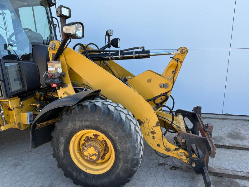 Wheel loader Cat 906H - Auto Greasing / Quick Coupler