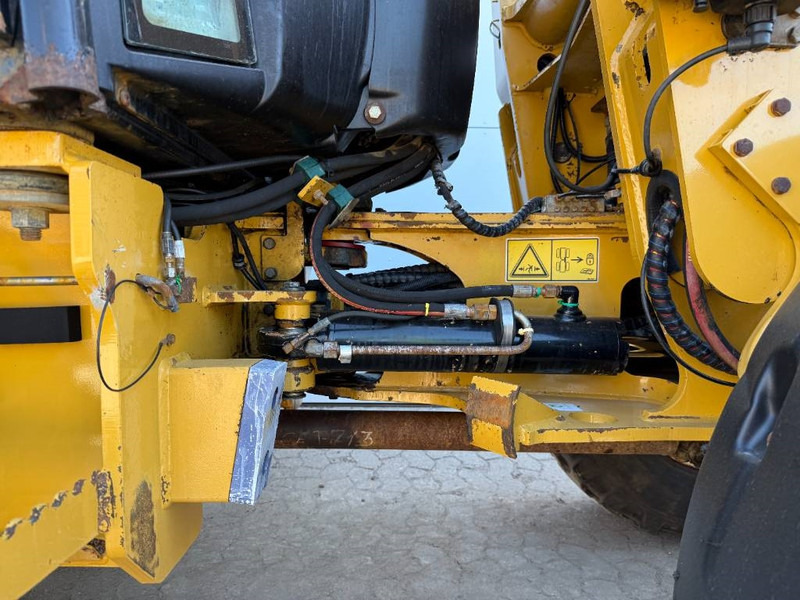 Wheel loader Cat 906H - Auto Greasing / Quick Coupler