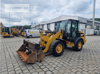 Wheel loader Cat 906M