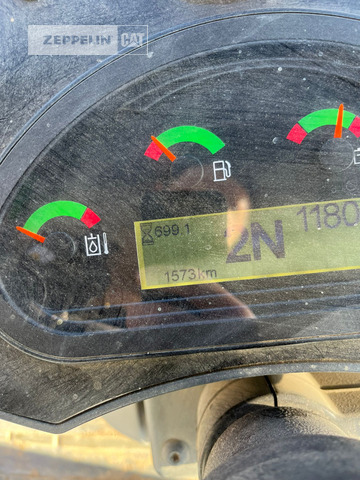 Wheel loader Cat 906M