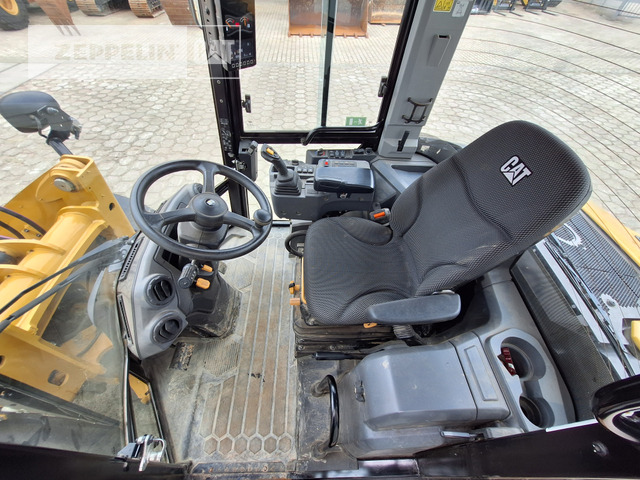 Wheel loader Cat 906-14