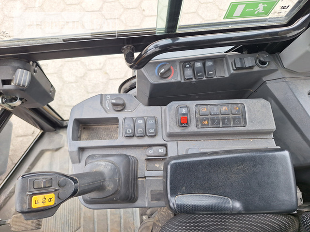 Wheel loader Cat 906-14