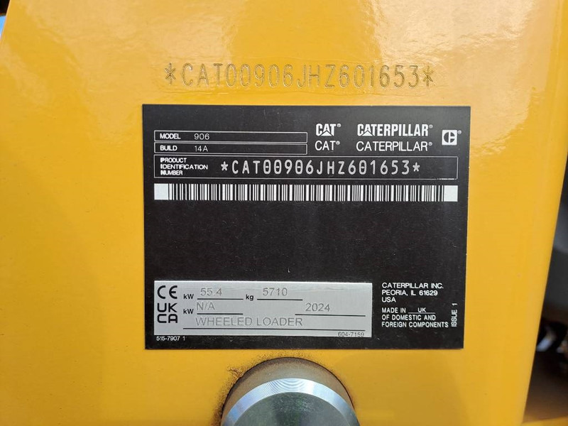 Wheel loader Cat 906 (Bucket+Forks)