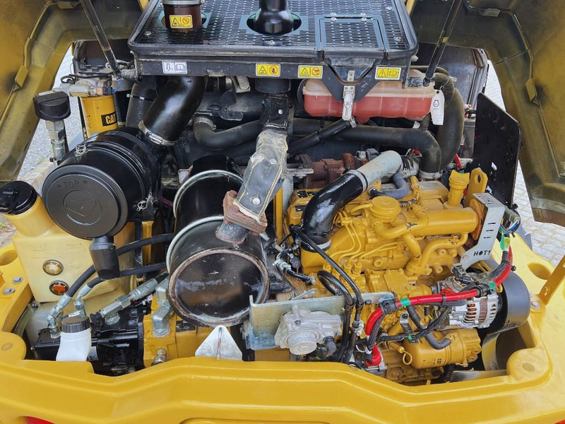 Wheel loader Cat 906 M 2016