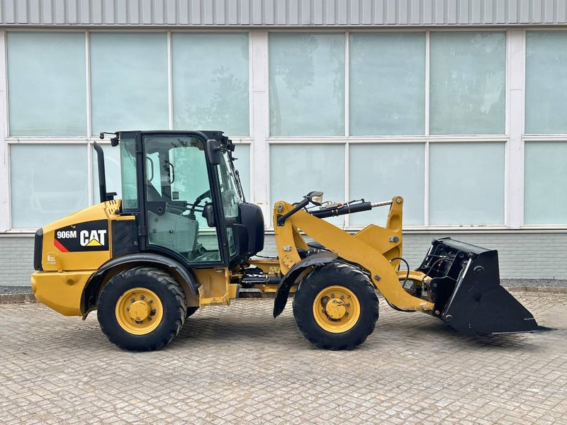 Wheel loader Cat 906 M 2016