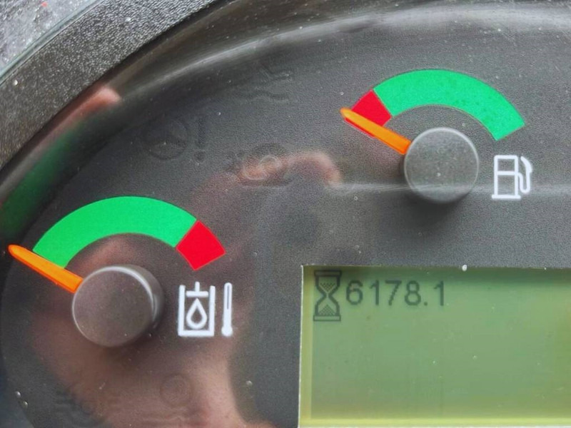 Wheel loader Cat 906 M 2016