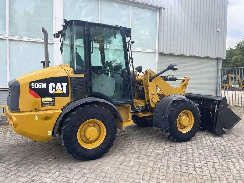 Wheel loader Cat 906 M    2018