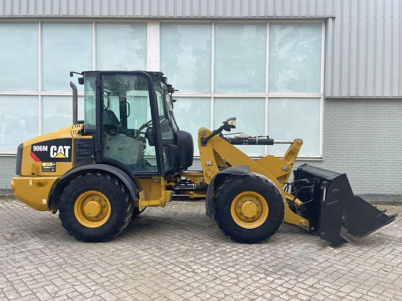 Wheel loader Cat 906 M 2018