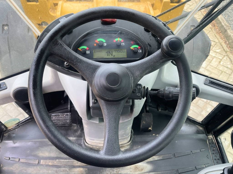 Wheel loader Cat 906 M 2018