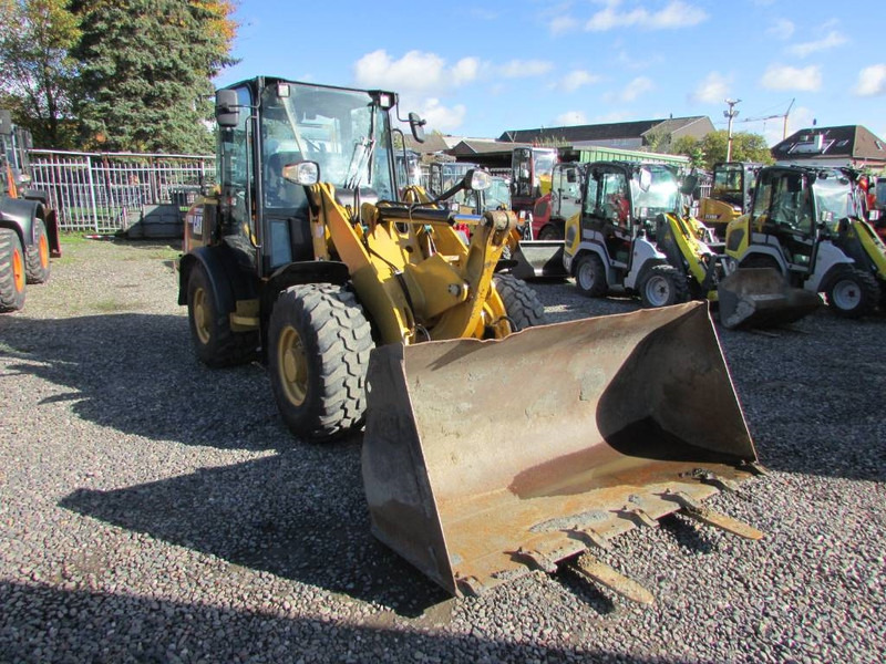 Wheel loader Cat 906 M Radlader 29.500 EUR