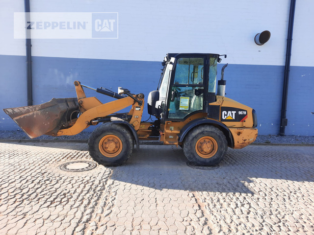 Wheel loader Cat 907H