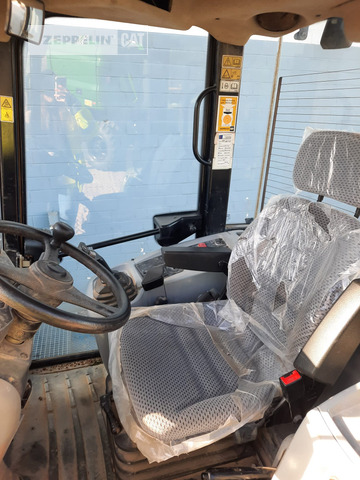 Wheel loader Cat 907H