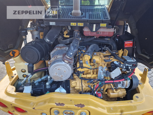 Wheel loader Cat 907M