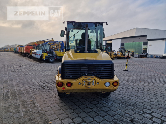 Wheel loader Cat 907M