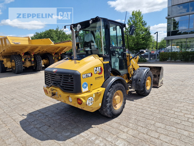 Wheel loader Cat 907M