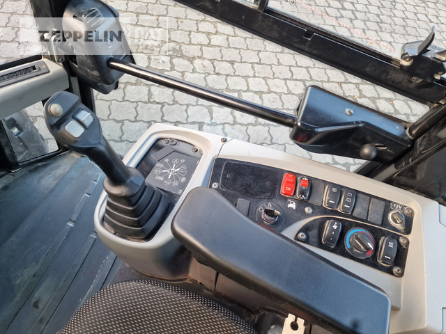 Wheel loader Cat 907M