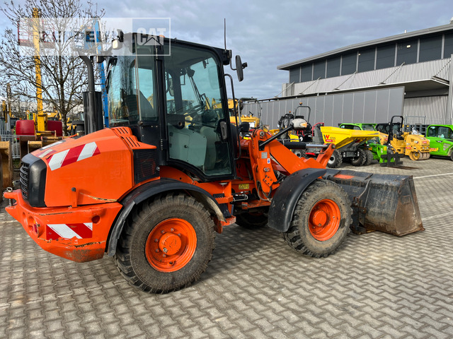 Wheel loader Cat 908H