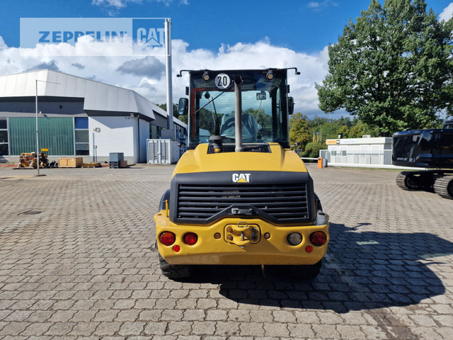 Wheel loader Cat 908M