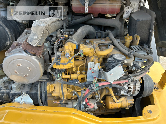 Wheel loader Cat 908M