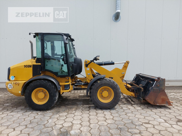 Wheel loader Cat 908M