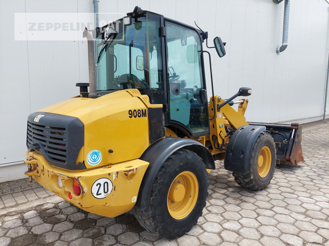 Wheel loader Cat 908M