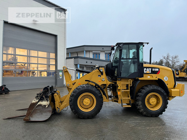 Wheel loader Cat 918M