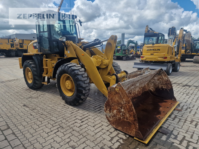 Wheel loader Cat 918M