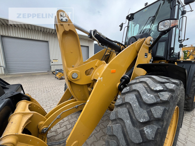 Wheel loader Cat 918M