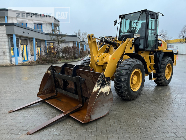 Wheel loader Cat 918M