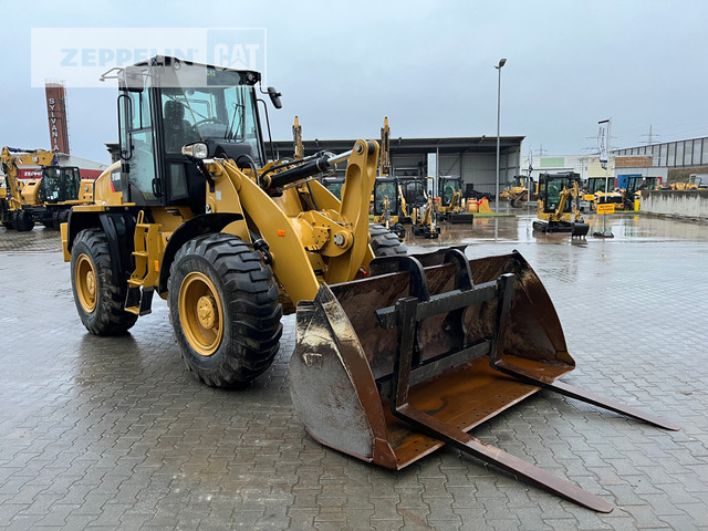 Wheel loader Cat 918M