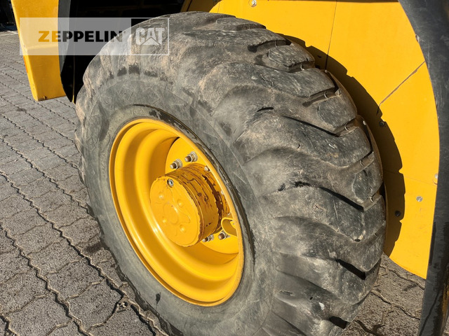 Wheel loader Cat 918M