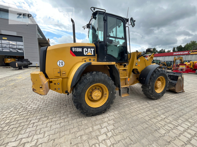 Wheel loader Cat 918M