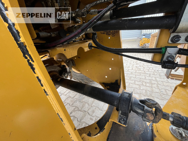 Wheel loader Cat 918M